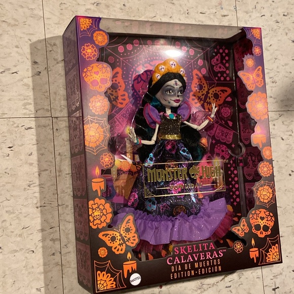 Monster High Skelita Calaveras in the box - Picture 2 of 3